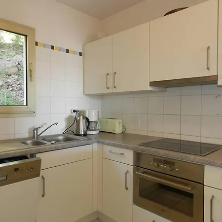 Le Lavandou, 3 Pieces, 6 Personnes - Fr-1-251-635 Apartment *