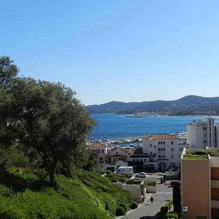 Apartment Le Lavandou, 3 Pieces, 6 Personnes - Fr-1-251-635 Le Lavandou